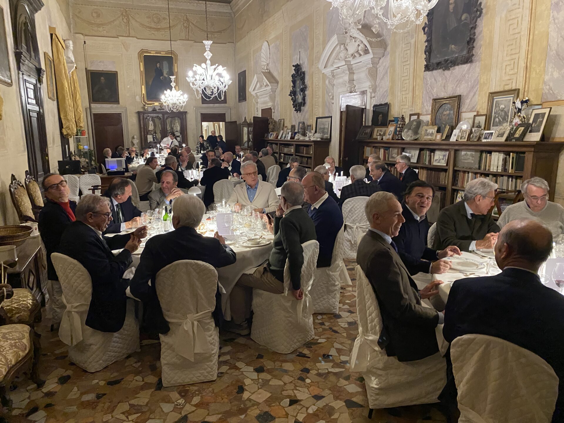 Conviviale degli Auguri di Natale 2024 alla Foresteria di Villa Valmarana ai Nani